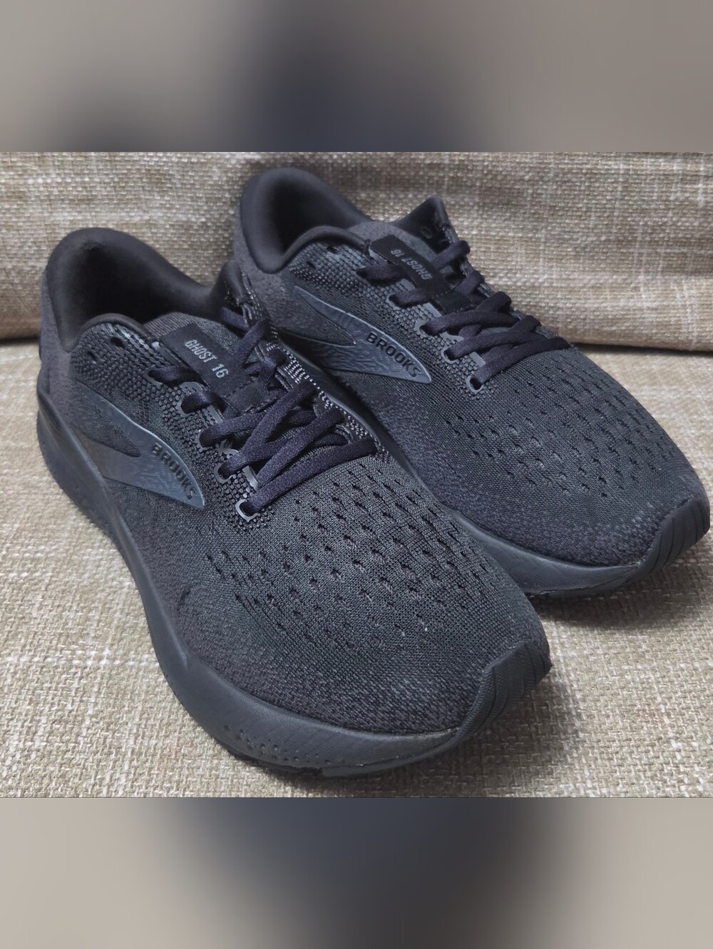 Brooks Ghost 16 Men's Running Shoes Triple Black Size 9 D Medium Road Cushion